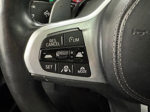 Used 2019 BMW X5 xDrive50i w/ M Sport Package image 25