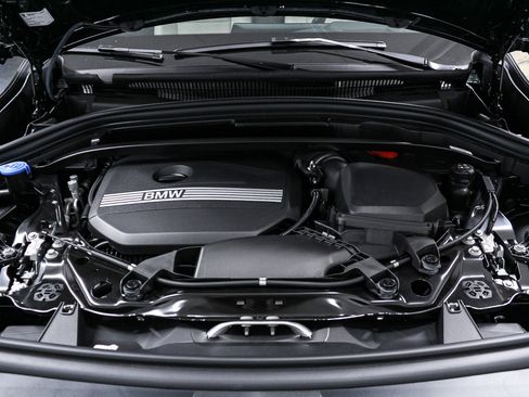 Used 2025 BMW X1 xDrive28i w/ Technology Package image 27