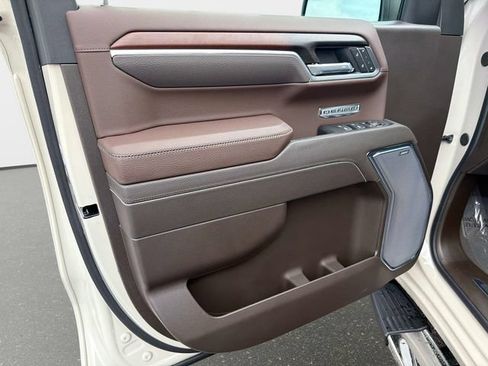 New 2026 GMC Sierra 1500 Denali w/ Technology Package AWD/4WD image 17