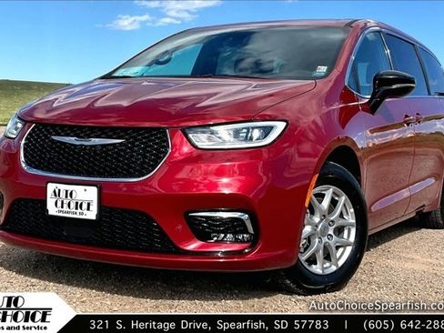 Used 2025 Chrysler Pacifica Select FWD image 1