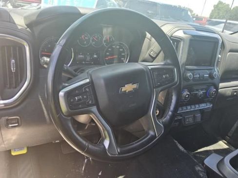 Used 2023 Chevrolet Silverado 2500 LT w/ Convenience Package AWD/4WD image 2