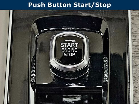 New 2026 Volvo XC90 T8 Plus w/ Protection Package Premier image 33