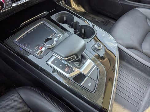 Used 2019 Audi Q7 3.0T Prestige image 15