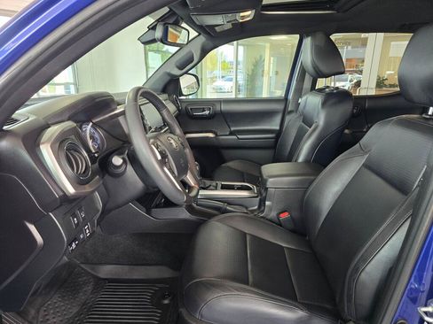 Certified 2023 Toyota Tacoma Limited AWD/4WD image 18
