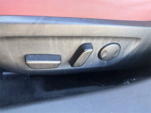 Used 2024 MAZDA MAZDA3 s image 32