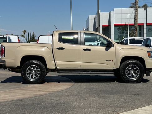 Certified 2022 GMC Canyon AT4 AWD/4WD image 3