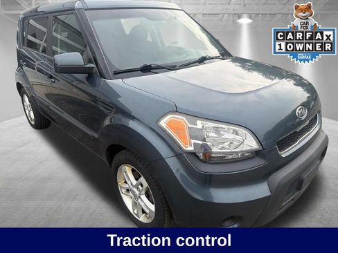 Used 2011 Kia Soul + w/ Audio Pkg FWD image 8