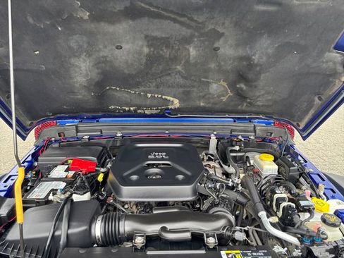Used 2018 Jeep Wrangler Rubicon AWD/4WD image 25