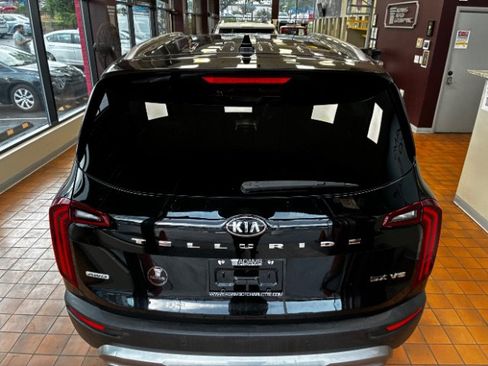 Used 2021 Kia Telluride SX w/ Towing Package AWD/4WD image 12