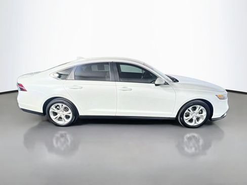 Used 2023 Honda Accord LX image 9