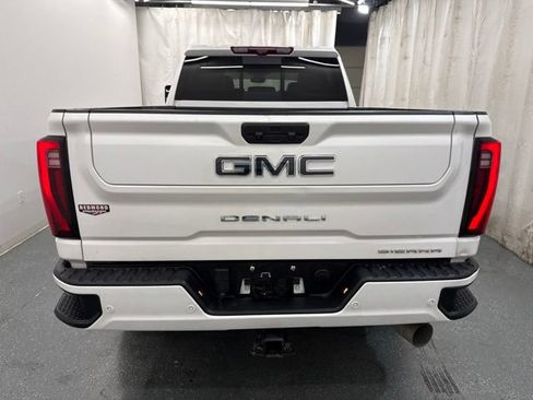 Used 2024 GMC Sierra 2500 Denali Ultimate AWD/4WD image 7