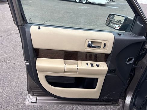 Used 2019 Ford Flex Limited w/ Equipment Group 303A image 16