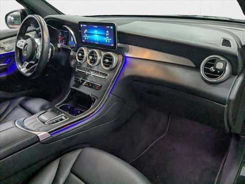 Used 2022 Mercedes-Benz GLC 300 image 21