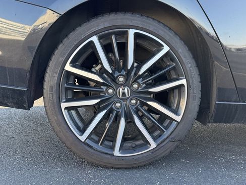 Used 2023 Honda Accord Touring image 7