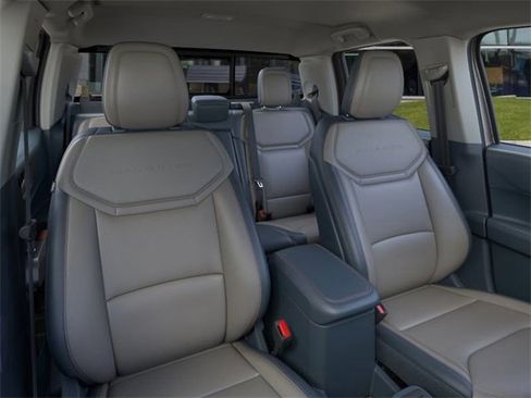 New 2026 Ford Maverick Lariat w/ 4K Tow Package image 10