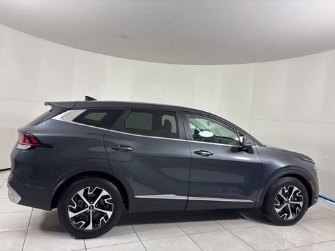 Used 2023 Kia Sportage EX image 6