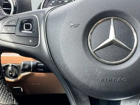 Certified 2017 Mercedes-Benz E 300 4MATIC image 20