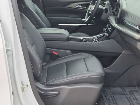 Used 2025 Chevrolet Traverse LT AWD/4WD image 22