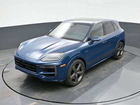 New 2026 Porsche Cayenne Turbo image 26