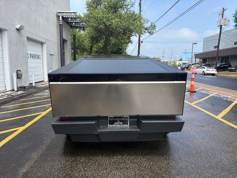 Used 2025 Tesla Cybertruck AWD Crew Cab image 6
