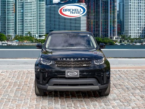 Used 2020 Land Rover Discovery SE image 2