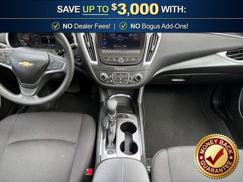 Used 2024 Chevrolet Malibu LT image 17