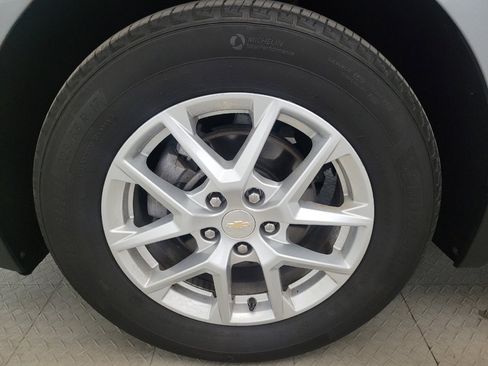 Used 2023 Chevrolet Equinox LS image 31