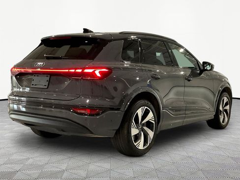 Used 2025 Audi Q6 e-tron Premium Plus AWD/4WD image 6
