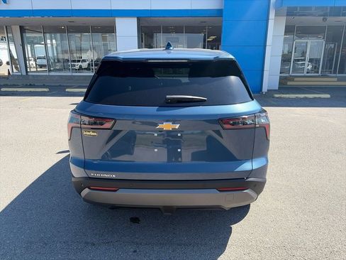 New 2027 Chevrolet Equinox LT w/ Convenience Package II FWD image 5