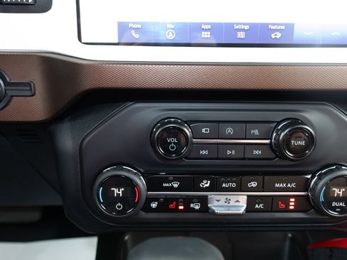 Used 2024 Ford Bronco Heritage Edition image 18