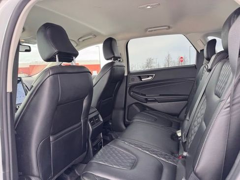 Used 2023 Ford Edge Titanium image 28