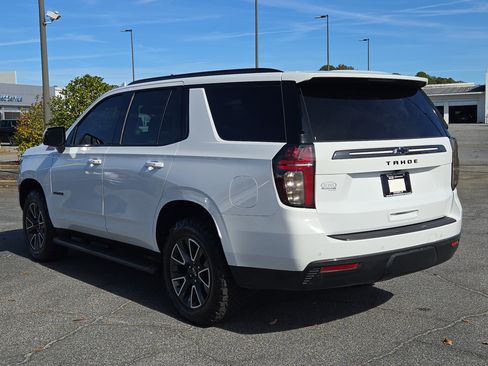 Used 2022 Chevrolet Tahoe Z71 w/ Z71 Off-Road Package image 12