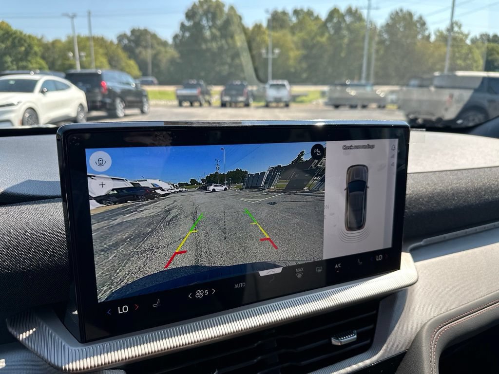 New 2027 Ford Explorer Active RWD image 25