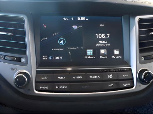 Used 2017 Hyundai Tucson SE Plus image 11