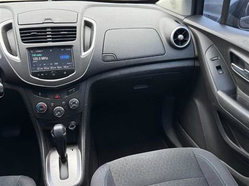 Used 2016 Chevrolet Trax LS image 11