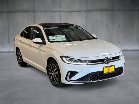New 2026 Volkswagen Jetta SE FWD image 7