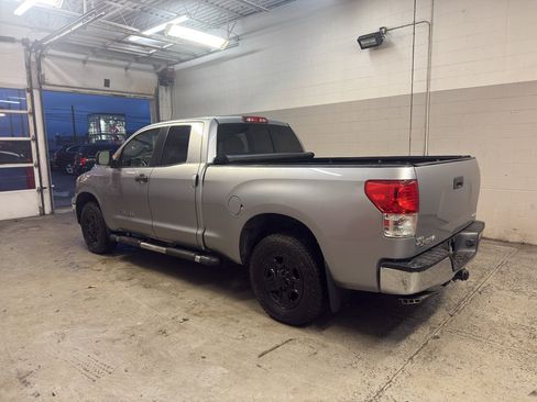 Used 2010 Toyota Tundra 4x4 Double Cab image 4
