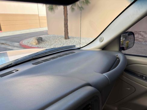 Used 2005 Chevrolet Tahoe LS w/ Preferred Equipment Group image 53