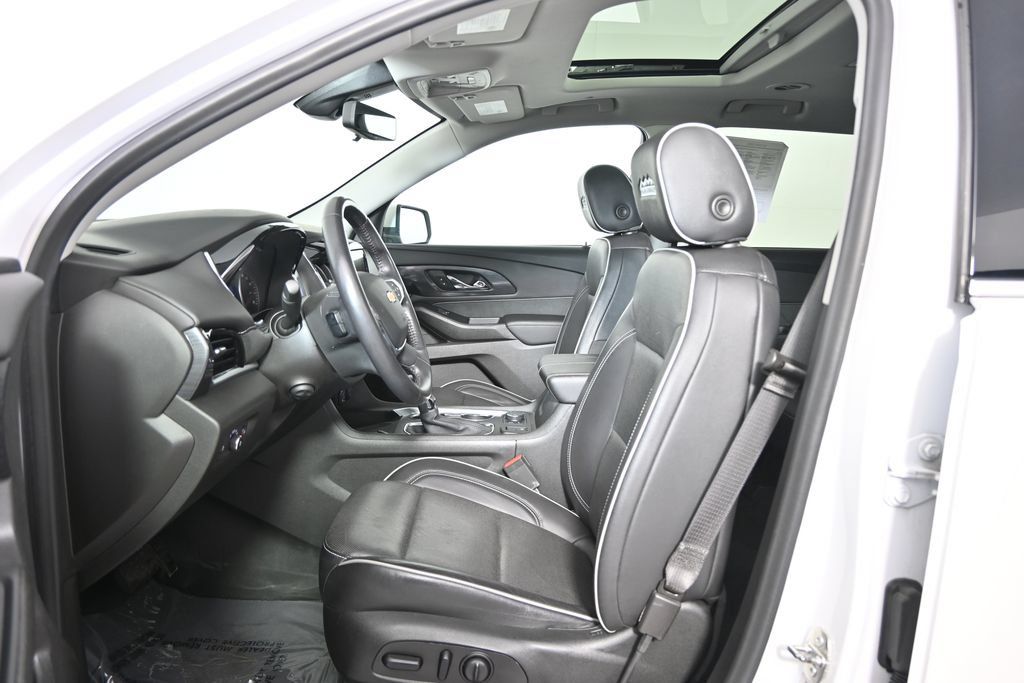 Used 2021 Chevrolet Traverse High Country AWD/4WD image 22
