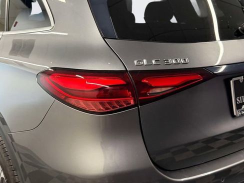Used 2023 Mercedes-Benz GLC 300 4MATIC image 8