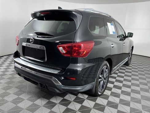 Used 2020 Nissan Pathfinder Platinum FWD image 8