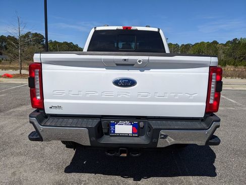 Used 2023 Ford F250 Lariat w/ FX4 Off-Road Package image 21