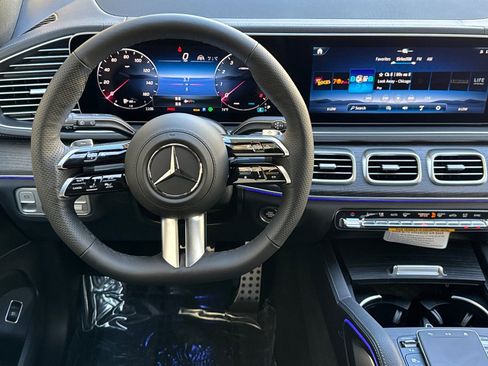 New 2026 Mercedes-Benz GLS 450 4MATIC image 26
