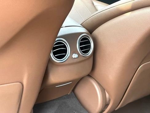 Certified 2017 Mercedes-Benz E 300 4MATIC image 32