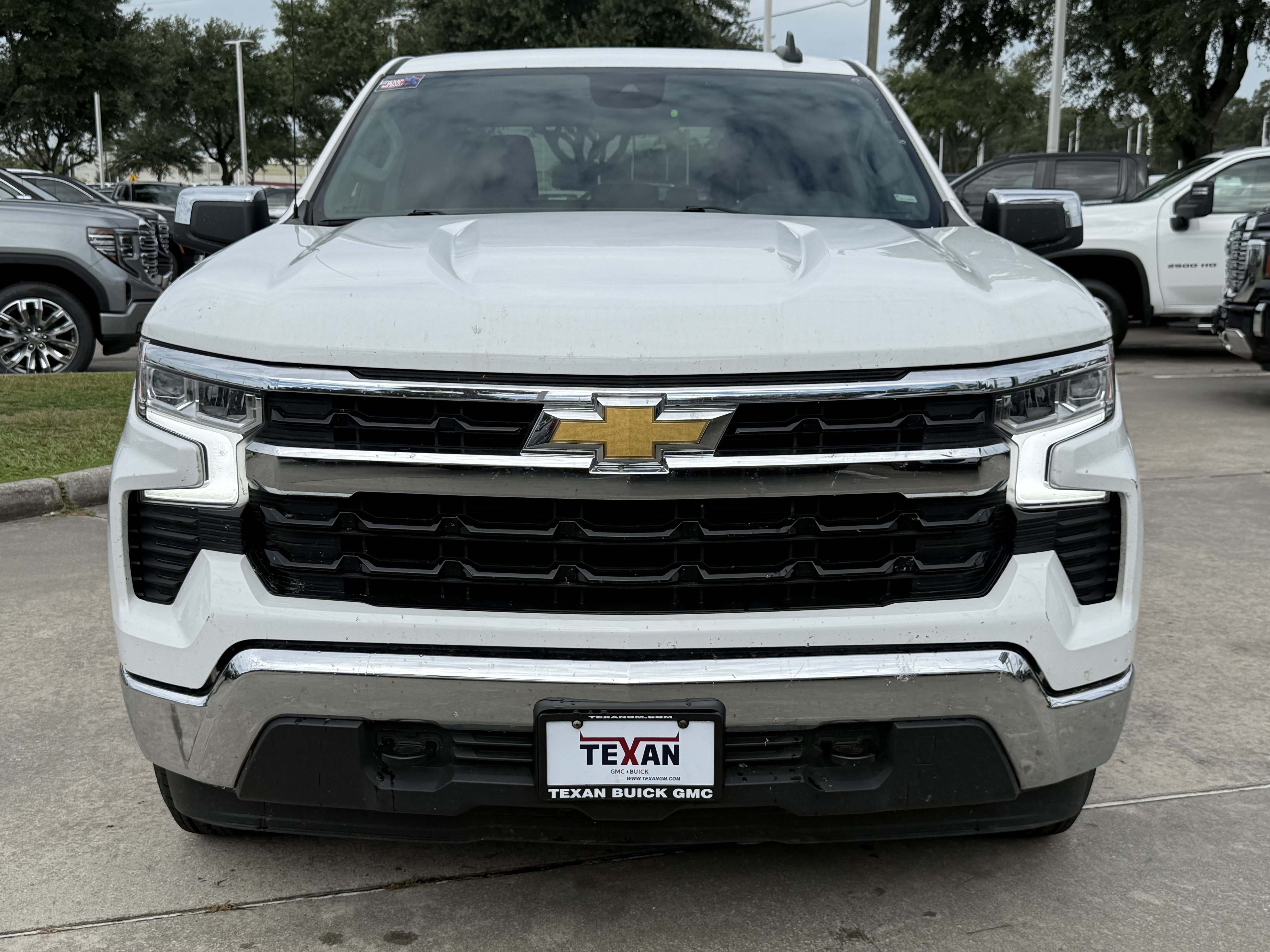 Used 2026 Chevrolet Silverado 1500 LT AWD/4WD image 10