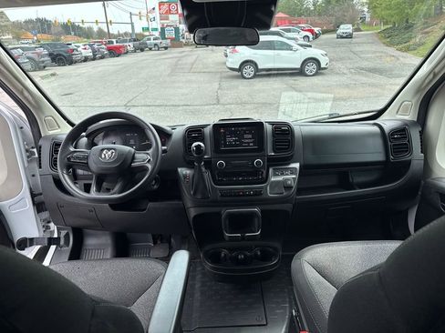 Used 2022 RAM ProMaster 2500 FWD image 13