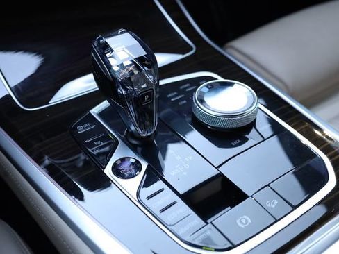 Used 2021 BMW X5 xDrive40i w/ M Sport Package image 21