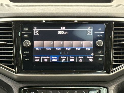 Used 2022 Volkswagen Atlas Cross Sport SE AWD/4WD image 21