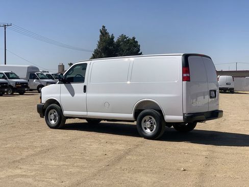New 2026 Chevrolet Express 2500 w/ Driver Convenience Package RWD image 6