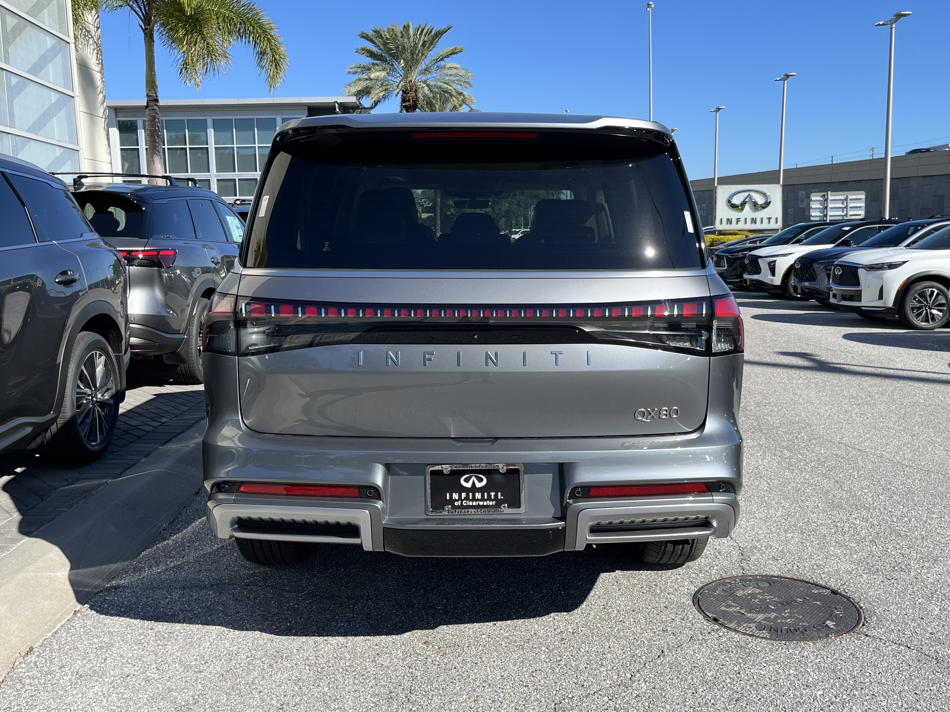 New 2027 INFINITI QX80 Luxe w/ Cargo Package RWD image 4